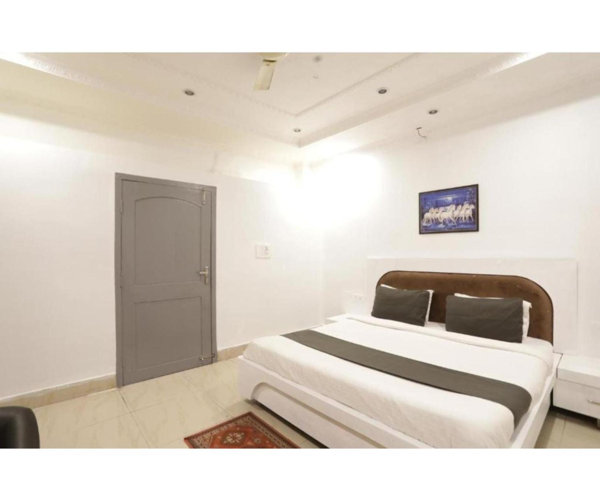 Day S Inn Luxury Stay Near Care Hospital In Budget Friendly Price Best Seller Бхубанешвар Екстер'єр фото