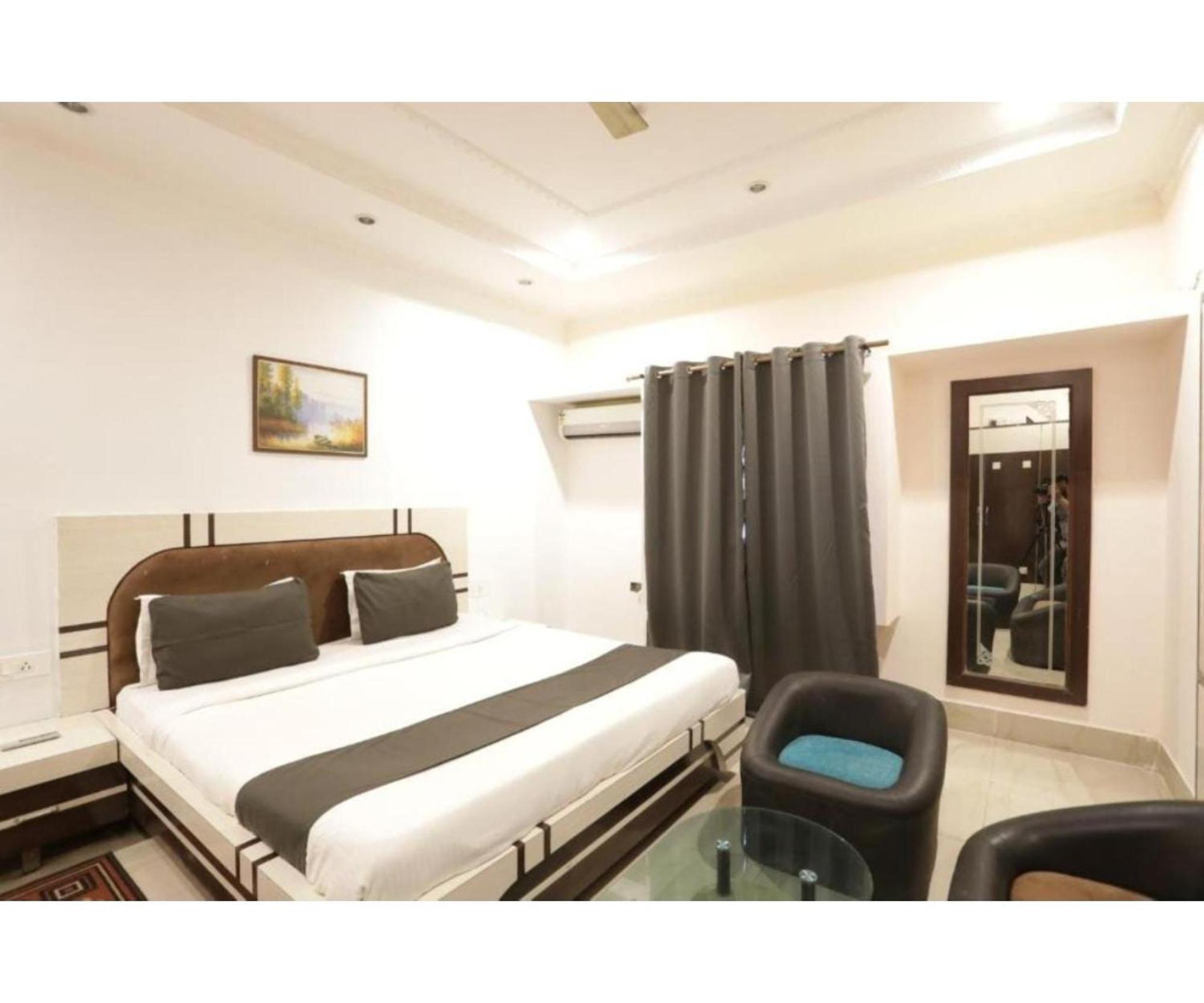 Day S Inn Luxury Stay Near Care Hospital In Budget Friendly Price Best Seller Бхубанешвар Екстер'єр фото