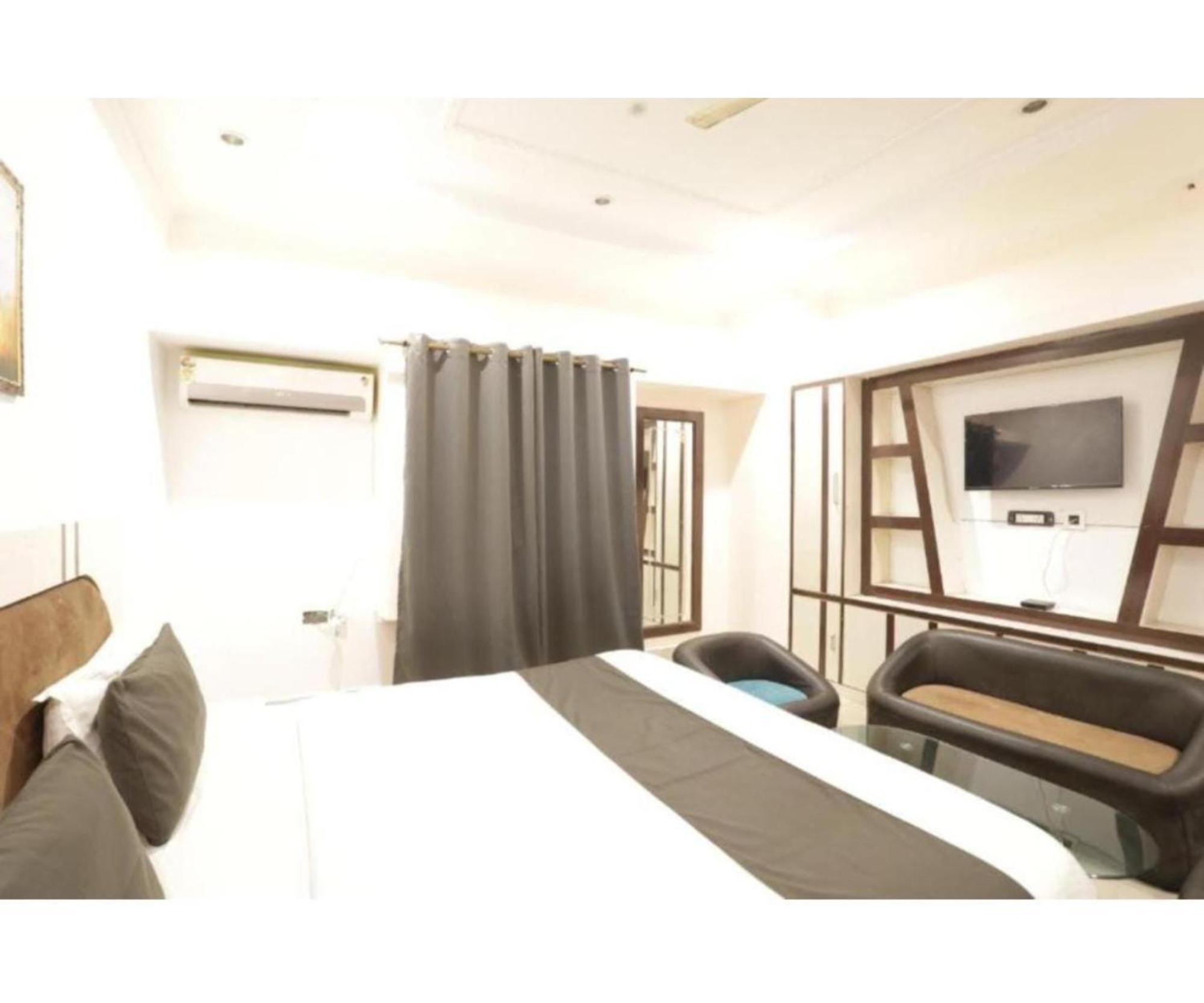 Day S Inn Luxury Stay Near Care Hospital In Budget Friendly Price Best Seller Бхубанешвар Екстер'єр фото