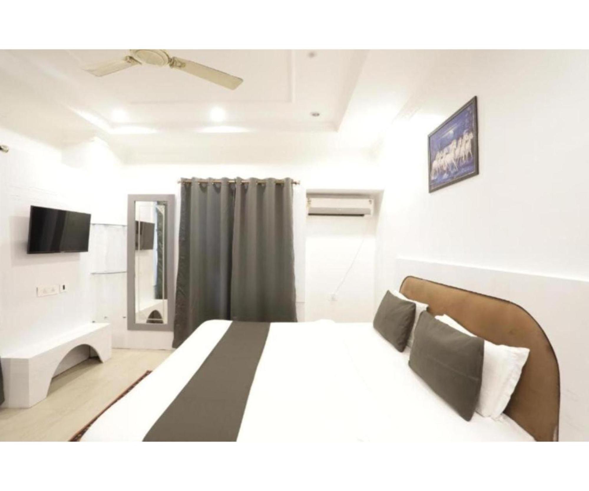 Day S Inn Luxury Stay Near Care Hospital In Budget Friendly Price Best Seller Бхубанешвар Екстер'єр фото